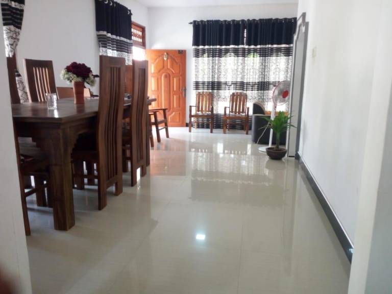 House Negombo