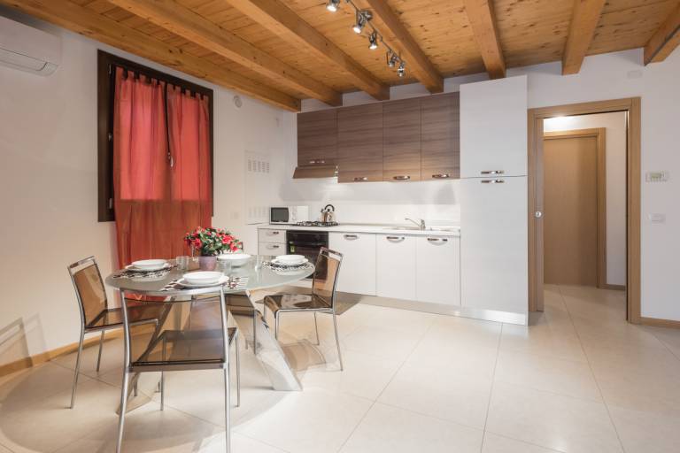 Charming and cozy apartment close to the Old Town — photo 3