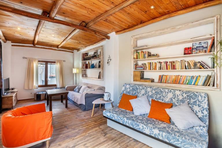 Family-oriented beautiful vacation home with terrace, grill & fast internet | River view | Suitable for remote work | Pets allowed — photo 5