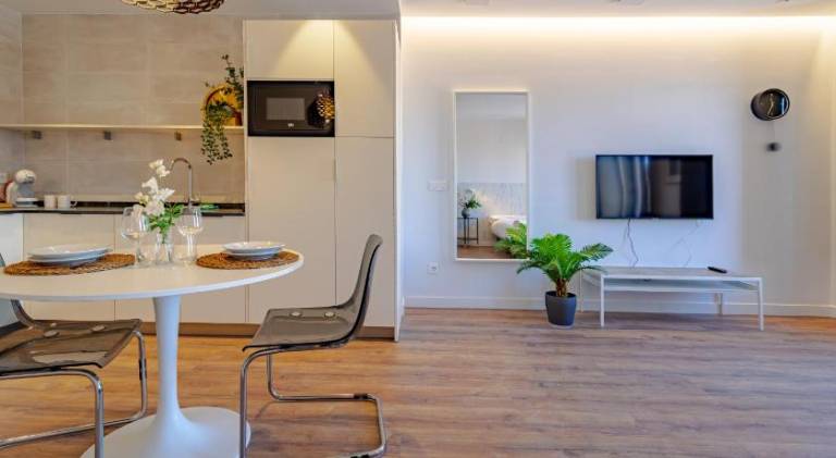 Rental apartment with 2 rooms for 4 persons — photo 2