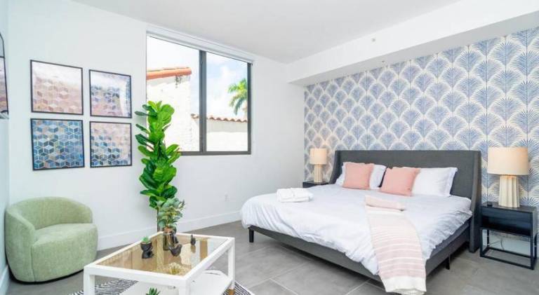 Centrally Located 1BR with King Bed Near Brickell, Airport Downtown and Wynwood in Miami, FL