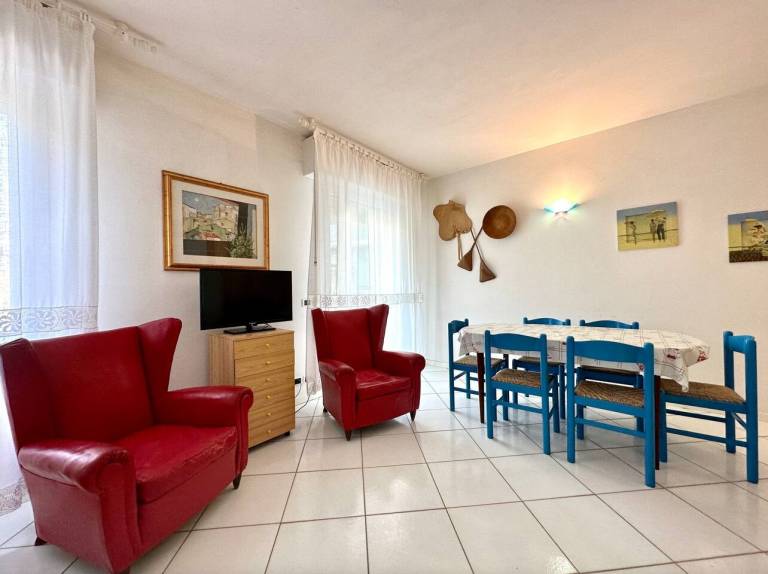 Pleasant rental apartment with patio | Next to the beach | Pet-friendly — photo 4