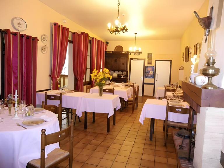 Logis - Hotel et Restaurant Le Sofhotel — photo 3