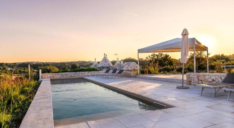 Vacation home with pool — photo 3