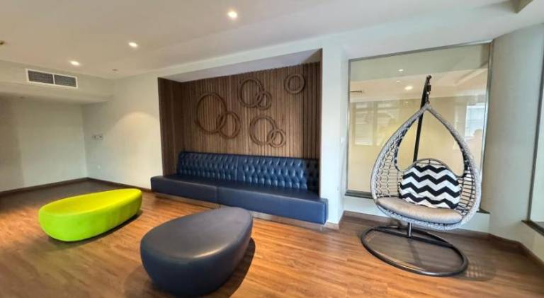 Marina Crown 1 BR Modern Apartment Full Sea View — photo 5