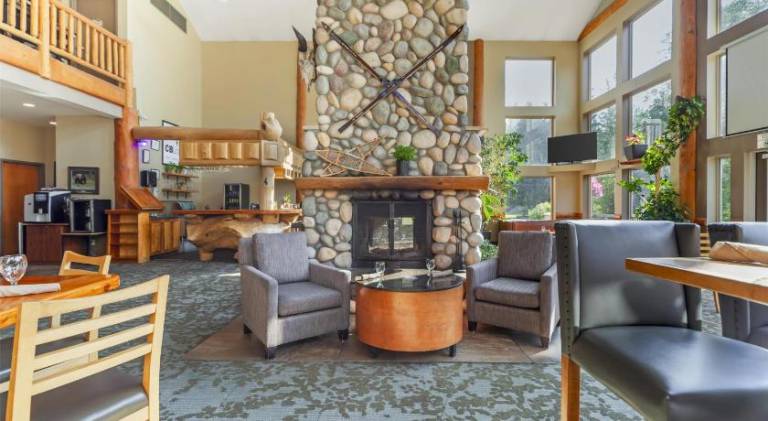 Best Western Plus Valemount Inn & Suites — photo 2