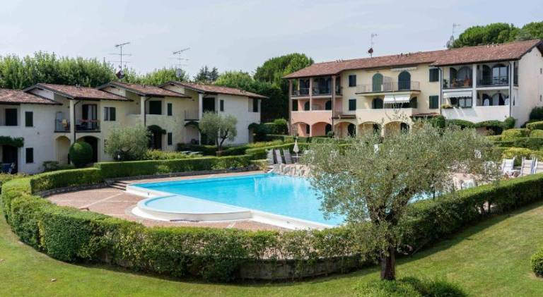 Holiday apartment with pool — photo 3