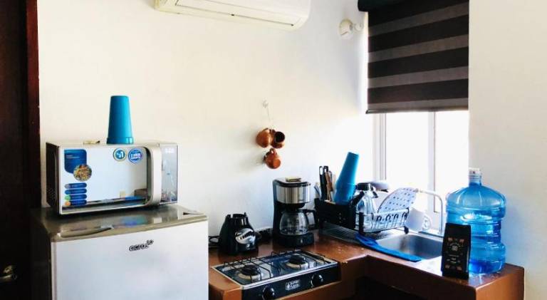 Beautiful rental apartment with terrace, BBQ & pool | Dogs allowed — photo 4