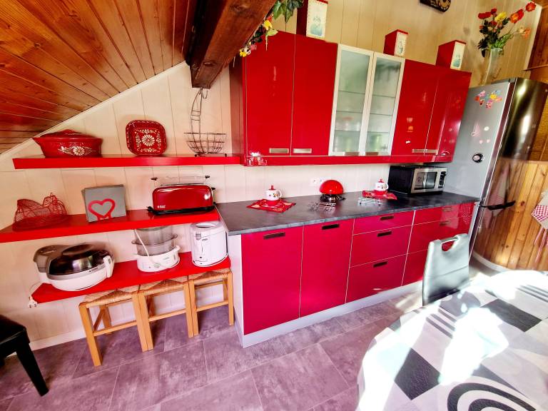 Family-friendly house with garden, terrace & fast internet | Mountain view | Dogs allowed — photo 4