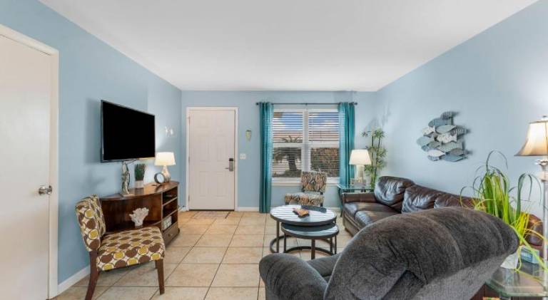 Charming vacation home | Beach nearby | Pets allowed — photo 2