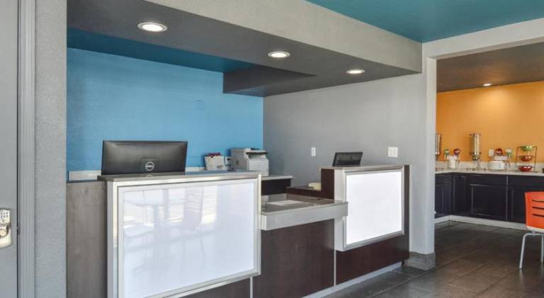 Vagabond Inn Buttonwillow North I-5 — photo 3