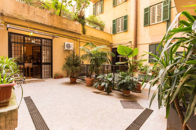 Vacation home with fast internet | Next to Colosseum — photo 5