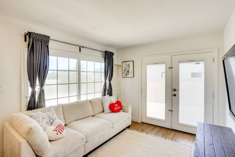 Explore SoCal! Cozy Retreat Near Disney & Beaches — photo 4