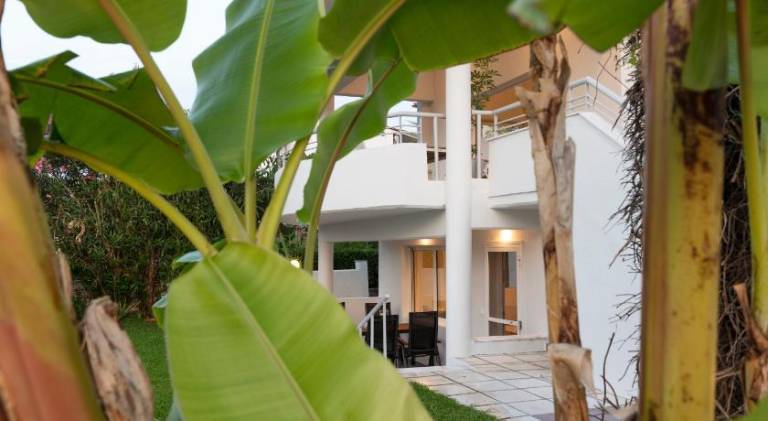 Seastone Beach Houses Pefkohori in Sithonia