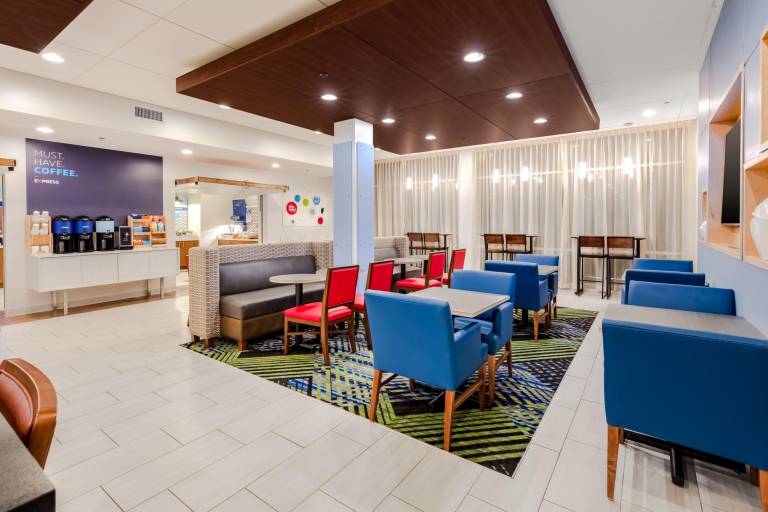 Holiday Inn Express Calhoun South By IHG — photo 4