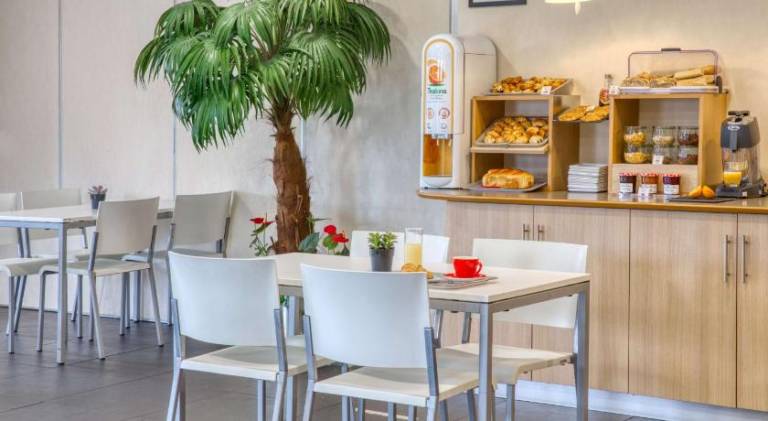 Sure Hotel by Best Western Nantes Saint-Herblain — photo 4