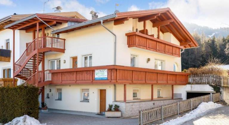 Rental apartment with 2 rooms for 6 persons — photo 3