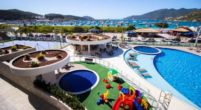 Charming rental apartment with pool | Next to the beach | Pet-friendly in Arraial do Cabo