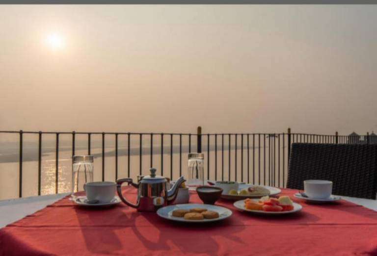Sada Shiv Guest House near Kashi vishwanath temple & Ganga River — photo 2
