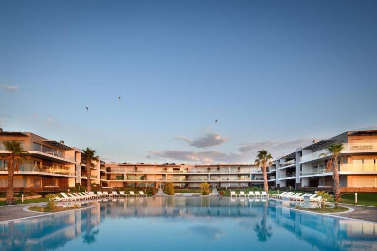 Beautiful holiday apartment | Next to the beach | Dogs allowed in Setubal