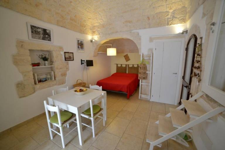 Rental apartment with 2 rooms for 4 persons — photo 3