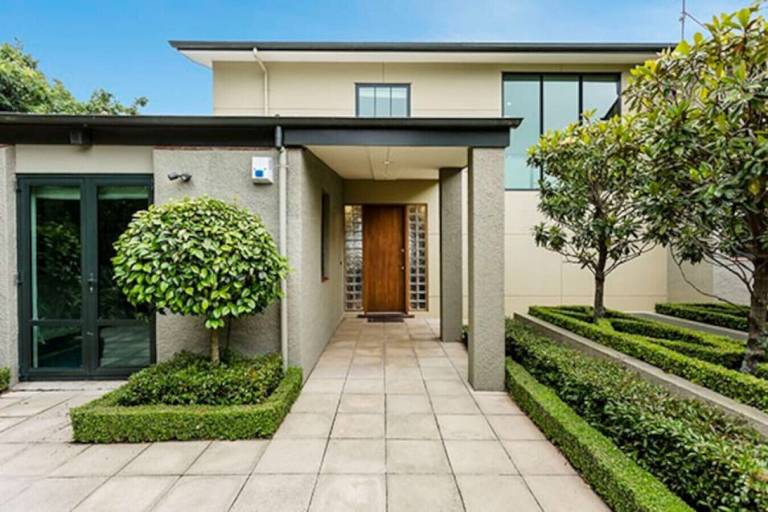House  Dunedin