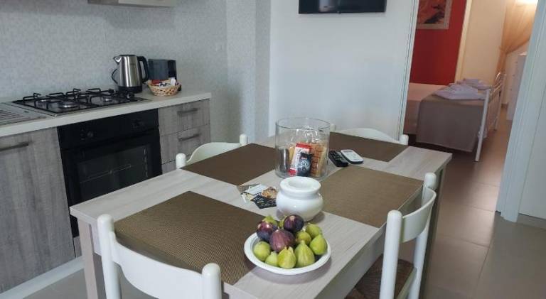 Lovely holiday apartment with garden, BBQ & pool | Next to the beach | Dogs allowed — photo 5