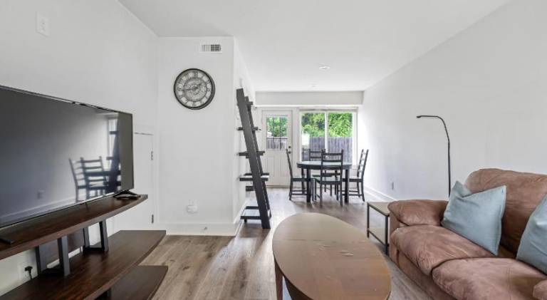 Apartment | Pet-friendly — photo 2