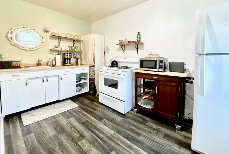 Apartment  Bayside