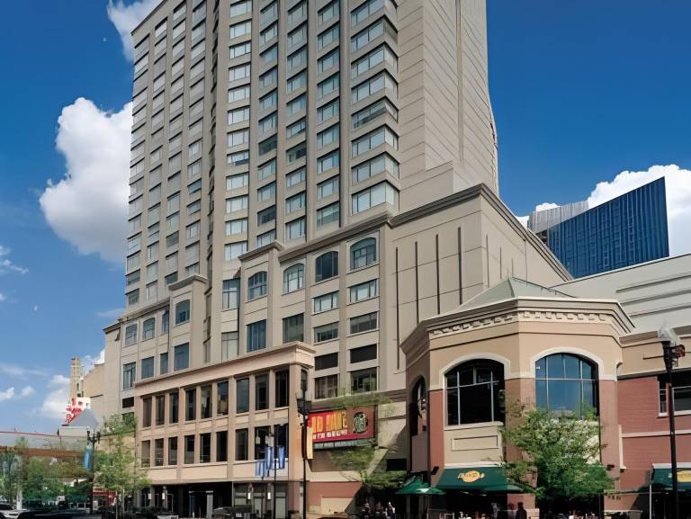 The Lofton Hotel Minneapolis, Tapestry Collection by Hilton in Minneapolis, MN