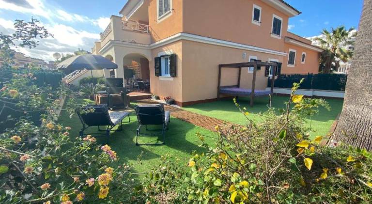 Beautiful apartment with pool, terrace & yard | Dogs allowed in Manacor