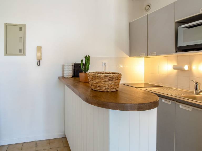 Holiday apartment with patio — photo 2