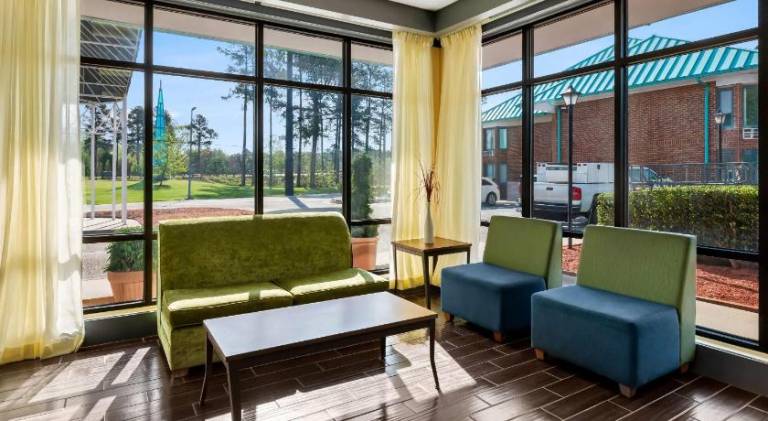Days Inn by Wyndham Petersburg/South Fort Lee — photo 3