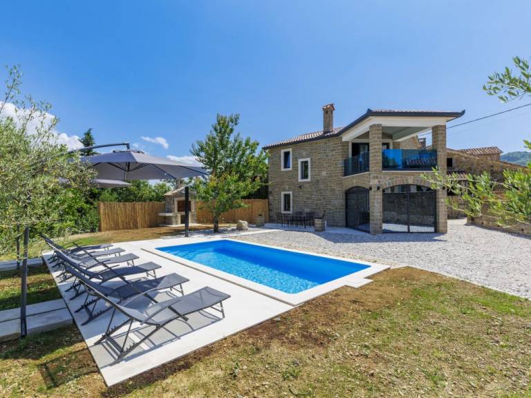 Casa Krti