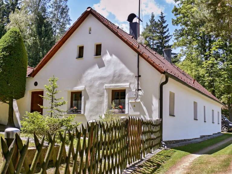 Dům  Benešov nad Černou