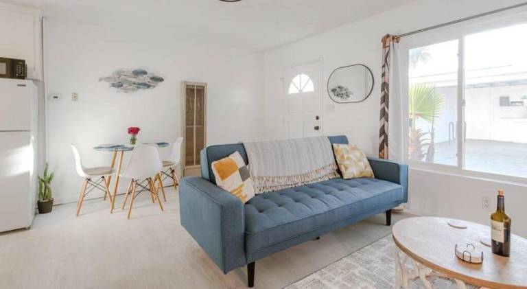 Rental apartment with 1 room for 3 persons in Oceanside, CA