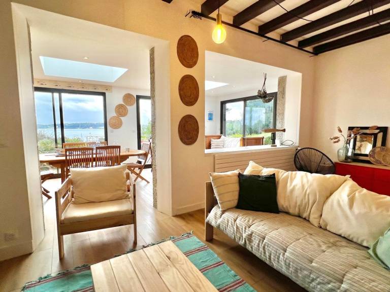 Vacation home with garden, barbecue & patio in Morlaix