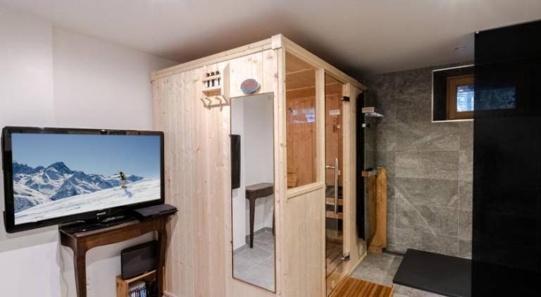 Chalet with sauna — photo 2