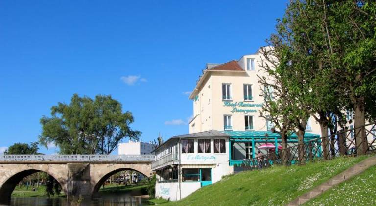 Hotel L'Esturgeon in Orgeval