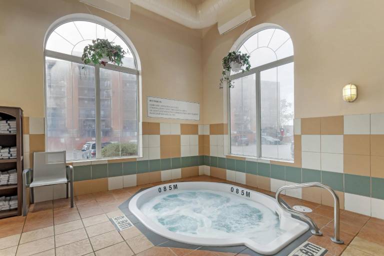 Best Western Plus Pembina Inn & Suites — photo 5