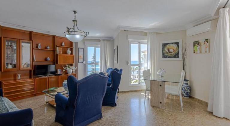 Wonderful apartment with sea views — photo 2