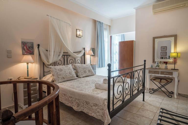 Διαμέρισμα Violi Charaki