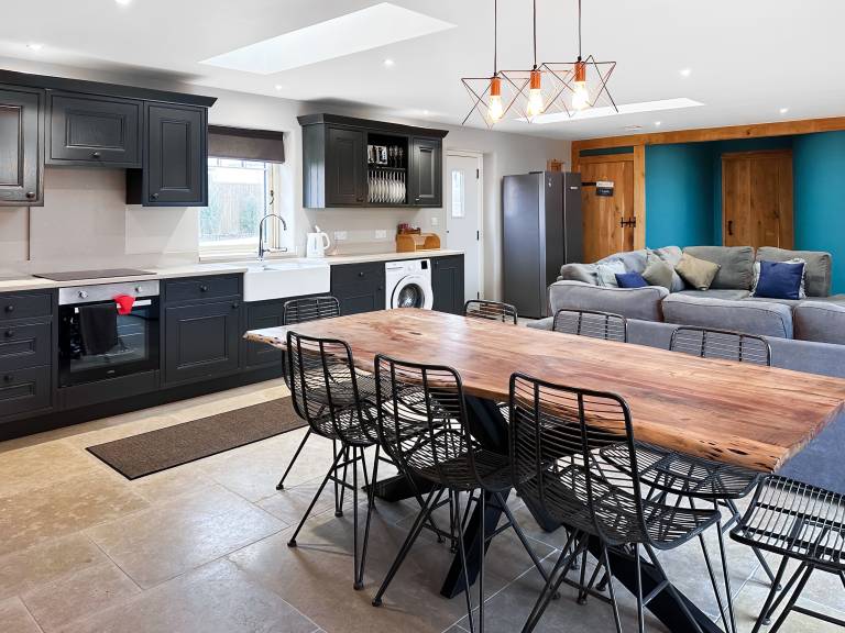 Children-friendly cottage with jacuzzi & yard | Dogs allowed — photo 4