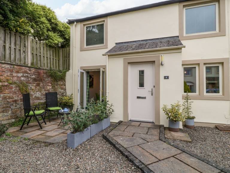 Cottage  Brampton