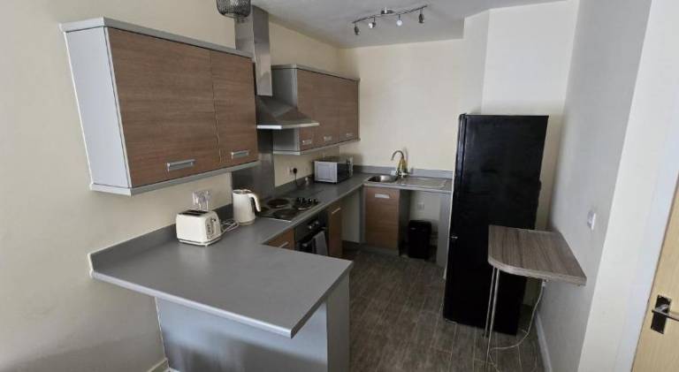 Stylish 1-Bed gated Flat with free Parking and steps from Bournemouth Beach — photo 3