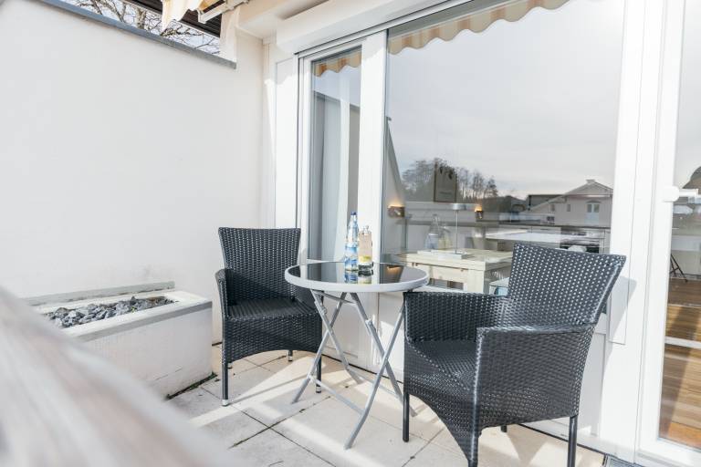 Family-oriented beautiful holiday apartment with pool & sauna | Nature view | Pets allowed — photo 2