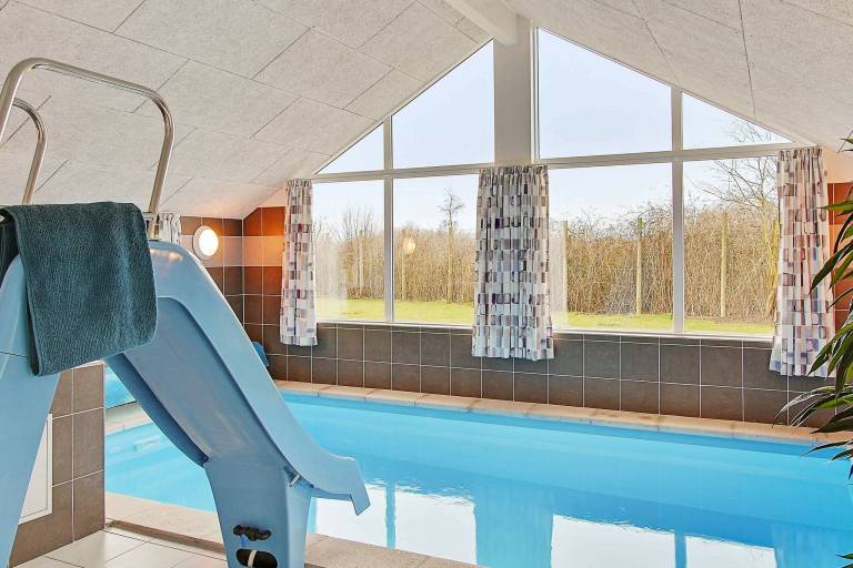 House with sauna, pool & terrace — photo 4