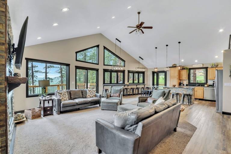 Lodge Sturgis