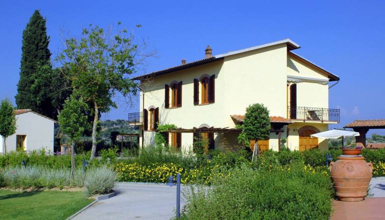 Family-oriented house with garden, terrace & private pool | Pets allowed — photo 5