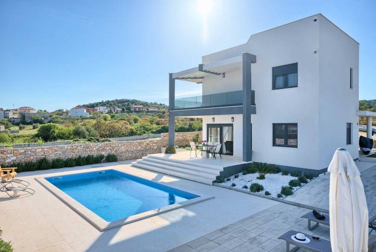 Villa Clear Skies - pool, jacuzzi, location, sea views, comfort and design by MyWaycation — photo 5